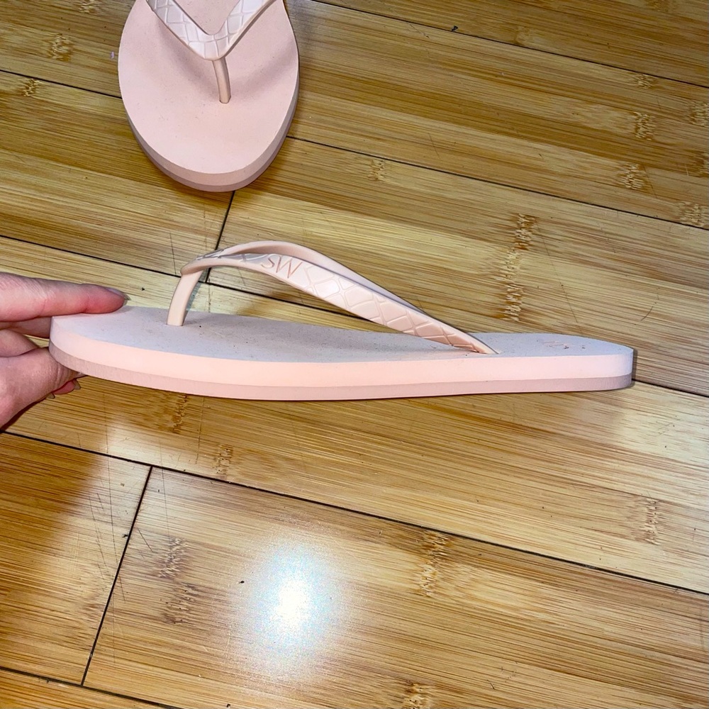 NWT SW flip flops
